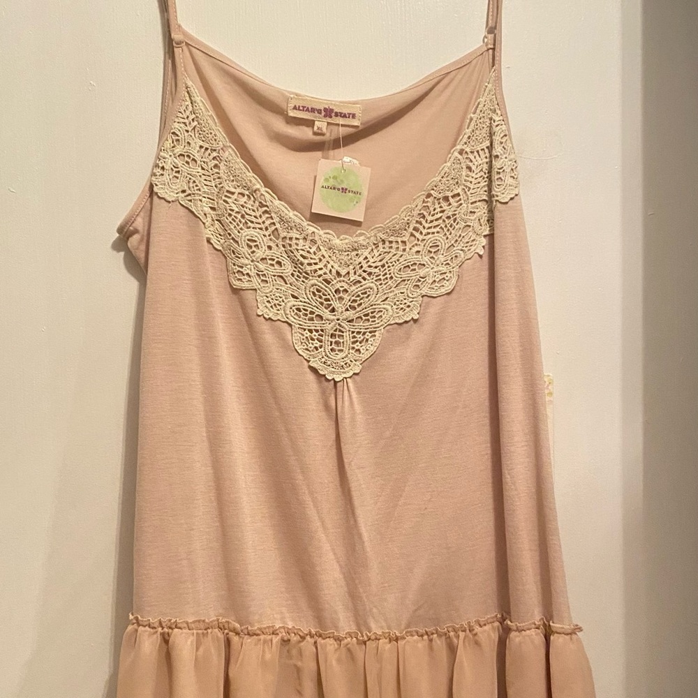 Alter’d State pink, flowy top